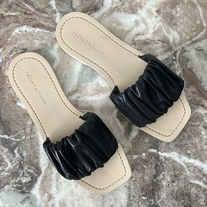 Freda Salvador Lyra Sandal Black Size 8 Women’s